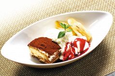 料理メニュー写真&nbsp;ティラミス&フランボワーズ