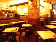 ピッツェリア バール リアナ 浜町店の雰囲気1