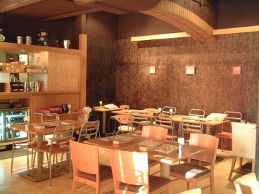 ラパウザ La Pausa 赤坂TBS前店の雰囲気1