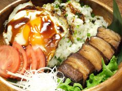 料理メニュー写真&nbsp;豚の角煮ご飯