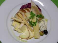料理メニュー写真&nbsp;チーズの盛り合わせ