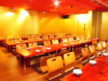 隠れ家的な個室 海鮮創作 ふぐ料理 喜芽 難波南店の雰囲気1