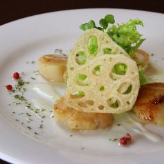 料理メニュー写真 ホタテ貝柱のグリル