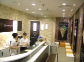 モミ アンド トイズ MOMI&TOY'S コレットマーレみなとみらい店の雰囲気3