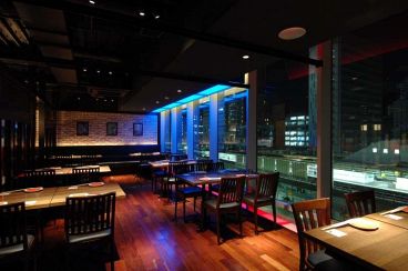 ジェイズテーブル J's Table AKIBA DININGの雰囲気1