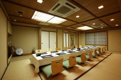 和室個室16人前後で。