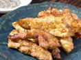 まずは名物『鶏セセリ』『鶏カワ』を注文！