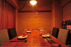 接待・お食事にお勧めの完全個室です。