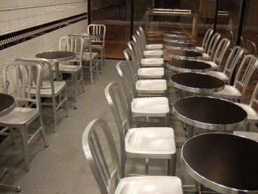 スタッカーズの雰囲気1