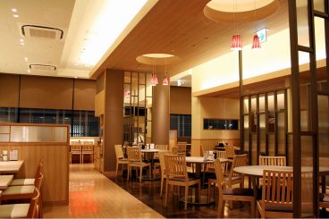 鼎泰豊 ディンタイフォン なんばダイニングメゾン店の雰囲気1