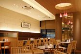 鼎泰豊 ディンタイフォン なんばダイニングメゾン店の雰囲気2
