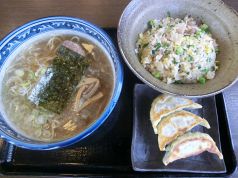 料理メニュー写真&nbsp;こちらも平日２：３０から！ハーフセット