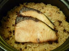 料理メニュー写真&nbsp;季節の土鍋炊き込みご飯　　　　　　　　　　（２月は天然　鰤）