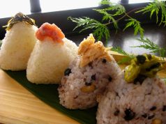 料理メニュー写真 おにぎり・お茶漬け各種/岐阜産銀シャリ・雑穀米