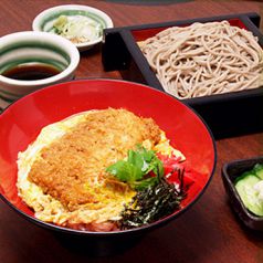料理メニュー写真 鮪カツ丼
