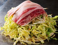 料理メニュー写真 麺なしお好み焼き