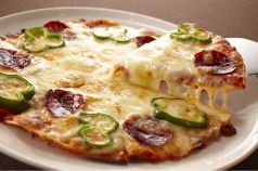 料理メニュー写真 チーズた~っぷりミックスピザ