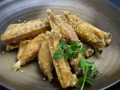 料理メニュー写真 手羽先の唐揚げ