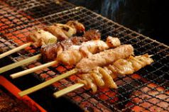 料理メニュー写真 国産地鶏の盛合せ