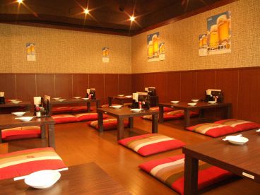 三百宴や 吉祥寺店 中華居酒屋の雰囲気1