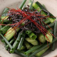 料理メニュー写真&nbsp;・葱ときゅうりの塩ダレ