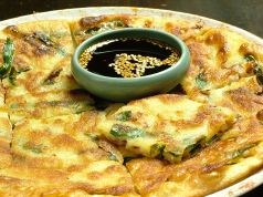 料理メニュー写真 イカにらチヂミ