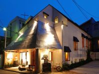 青山の裏路地の一軒家