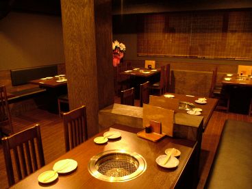 焼肉 成門 ナルモンの雰囲気1