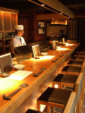 銀座酒房六角 池袋店の雰囲気1