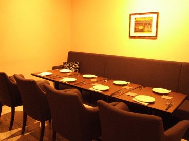 ダイニング Dining AILE エルの雰囲気1