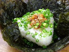 料理メニュー写真 チャンヂャおにぎり(1個)