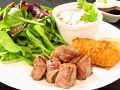 料理メニュー写真&nbsp;ランチ　サイコロステーキ＋蟹クリームコロッケ