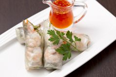 料理メニュー写真&nbsp;海老と野菜の生春巻き（1本）