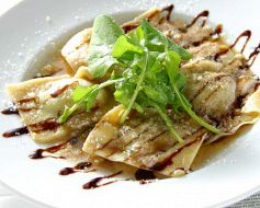 料理メニュー写真 リコッタチーズラビオリ