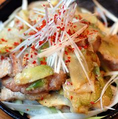 料理メニュー写真&nbsp;Ｐトロと浅漬けザーサイの塩麹炒め