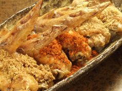 料理メニュー写真 手羽揚げ 3種盛りセット