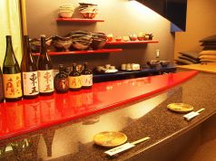 希少なワイン・日本酒が飲めるカウンター席