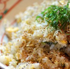 料理メニュー写真&nbsp;ジャコと大葉のさっぱりチャーハン