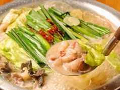 博多家 うまかもん 鉄鍋餃子と手羽先唐揚げのおすすめ料理3