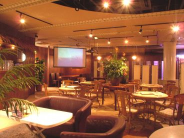 ロイヤルハワイアンテーブル イーストの雰囲気1
