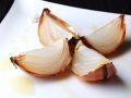 料理メニュー写真&nbsp;玉ねぎの丸焼きオリーブオイルかけ