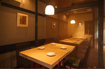 おいしい肴とうまい酒 居酒屋 北のささや 八重洲店の雰囲気1