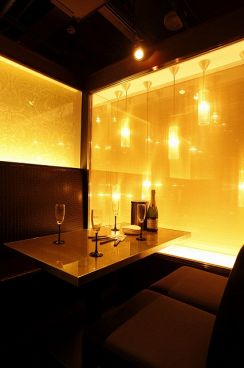 Tokyo情緒個室＆Grillダイニング 宵ノ灯 池袋東口店の雰囲気1