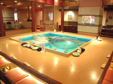 活鮮魚 地酒 うず潮屋 横浜西口店の雰囲気1
