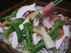 料理メニュー写真&nbsp;季節野菜とピーチポークのせいろ蒸し