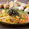 料理メニュー写真&nbsp;帆立と木の子のバター醤油スパゲッティ