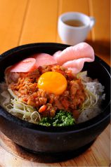 料理メニュー写真 石焼タコライス