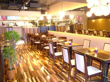 エヴィータ EVITA 目黒 カフェ レストランの雰囲気1