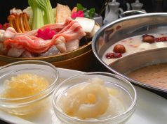 料理メニュー写真&nbsp;美肌フカヒレ鍋