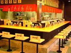 九州筑豊ラーメン山小屋 東京イースト21店の雰囲気1